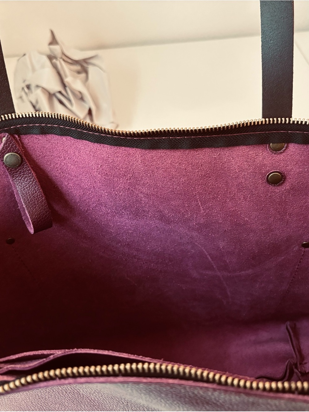Portland Leather Goods large tote with zipper - Picture 4 of 9